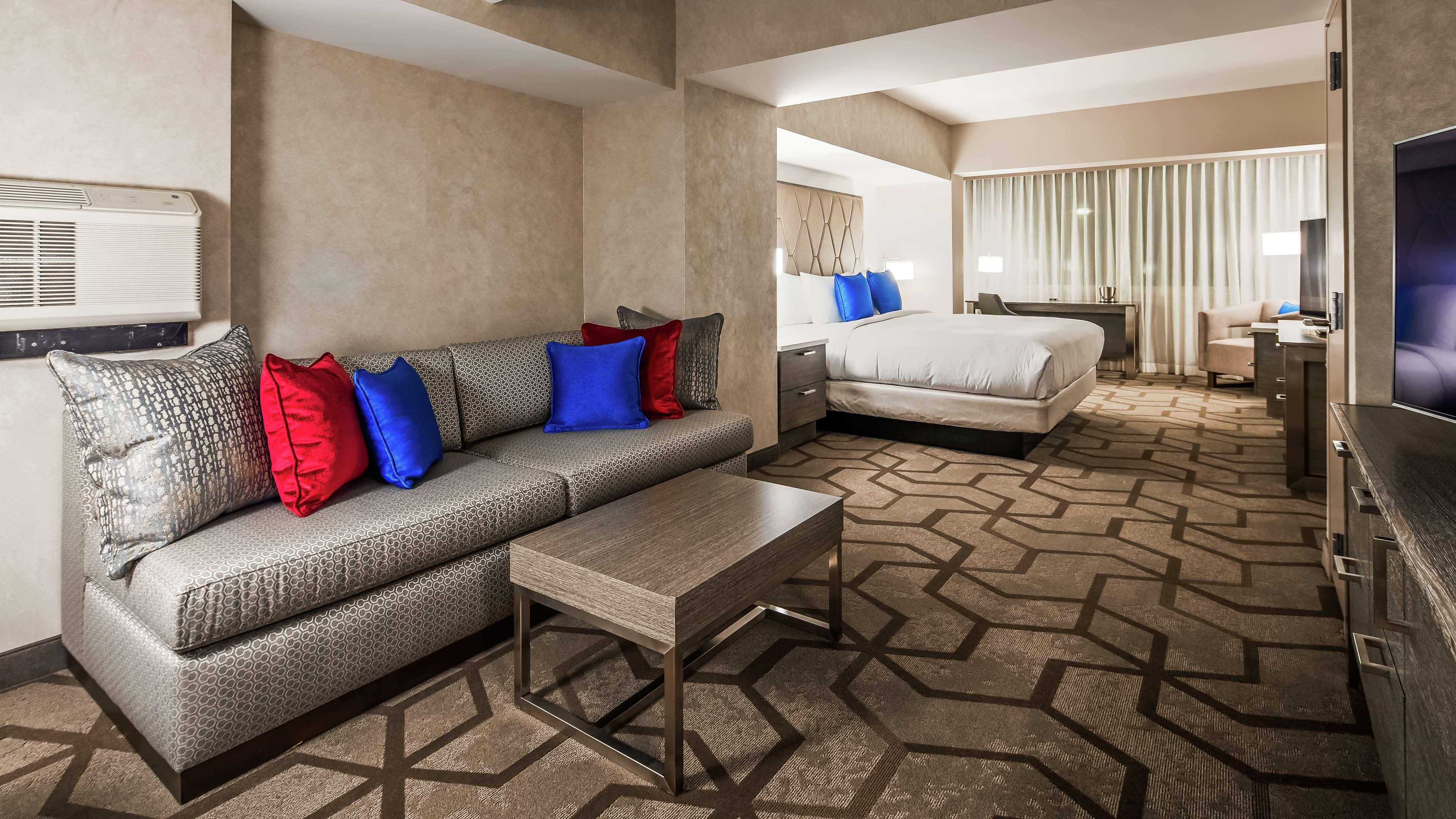 The Kingsley Bloomfield Hills - A Doubletree By Hilton Hotel Екстериор снимка