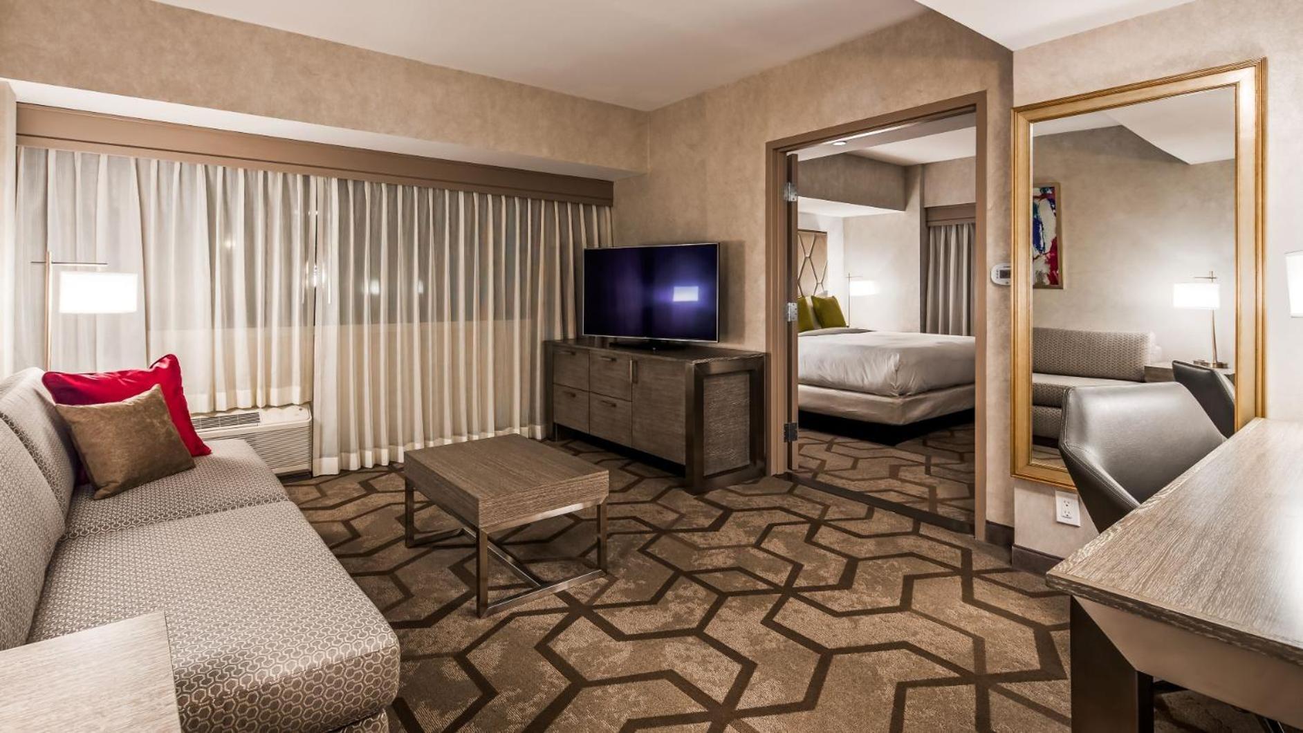 The Kingsley Bloomfield Hills - A Doubletree By Hilton Hotel Екстериор снимка
