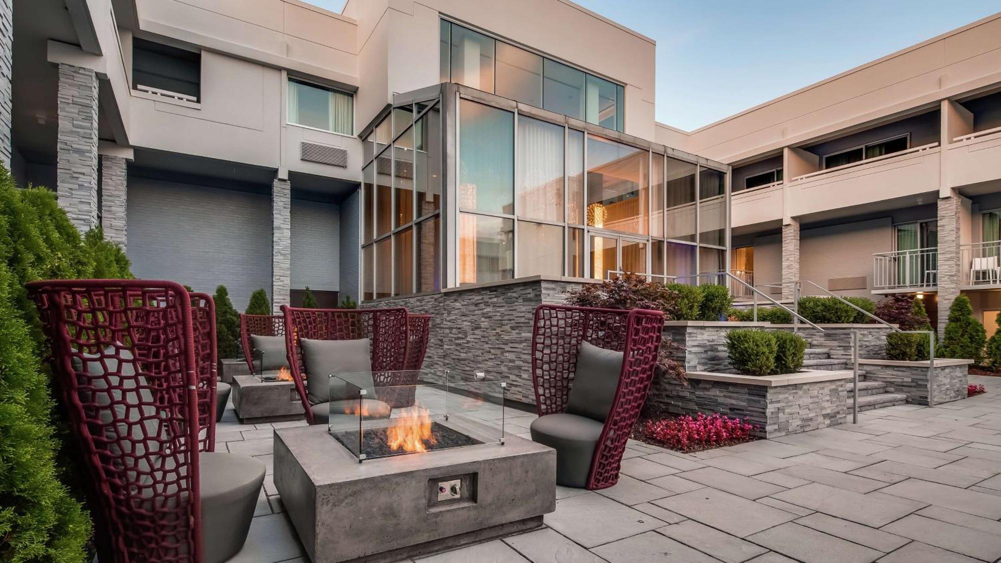 The Kingsley Bloomfield Hills - A Doubletree By Hilton Hotel Екстериор снимка